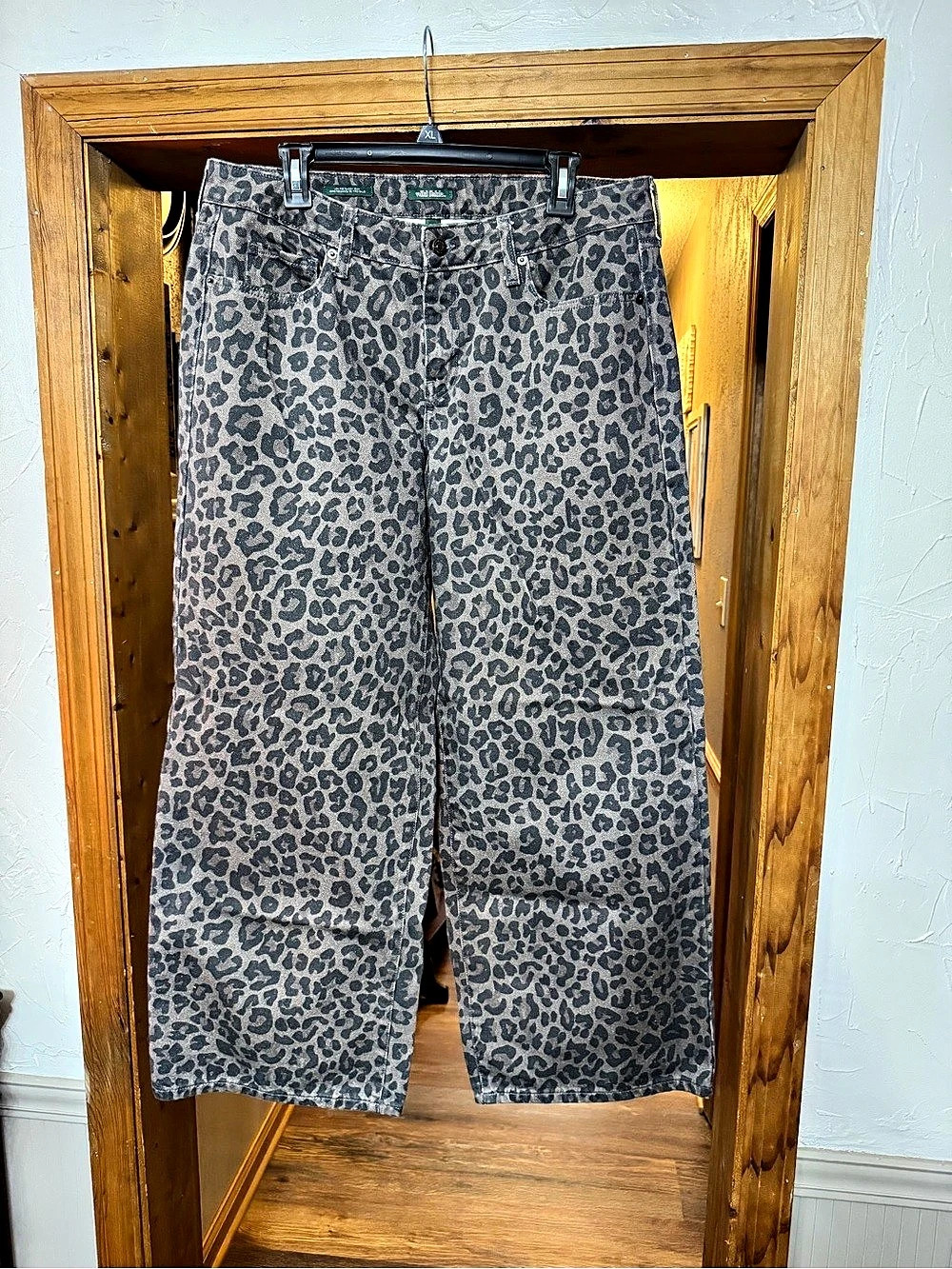 Size 12 Wild Fable Low-Rise Baggy Jeans Leopard Print